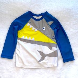 Gap 3T Swim sun protection too long sleeve Shark 🦈 varsity style boys toddler